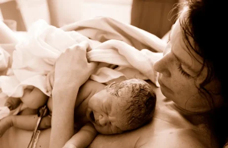 ¿La recolección de células madre duele o representa algún riesgo para el bebé?